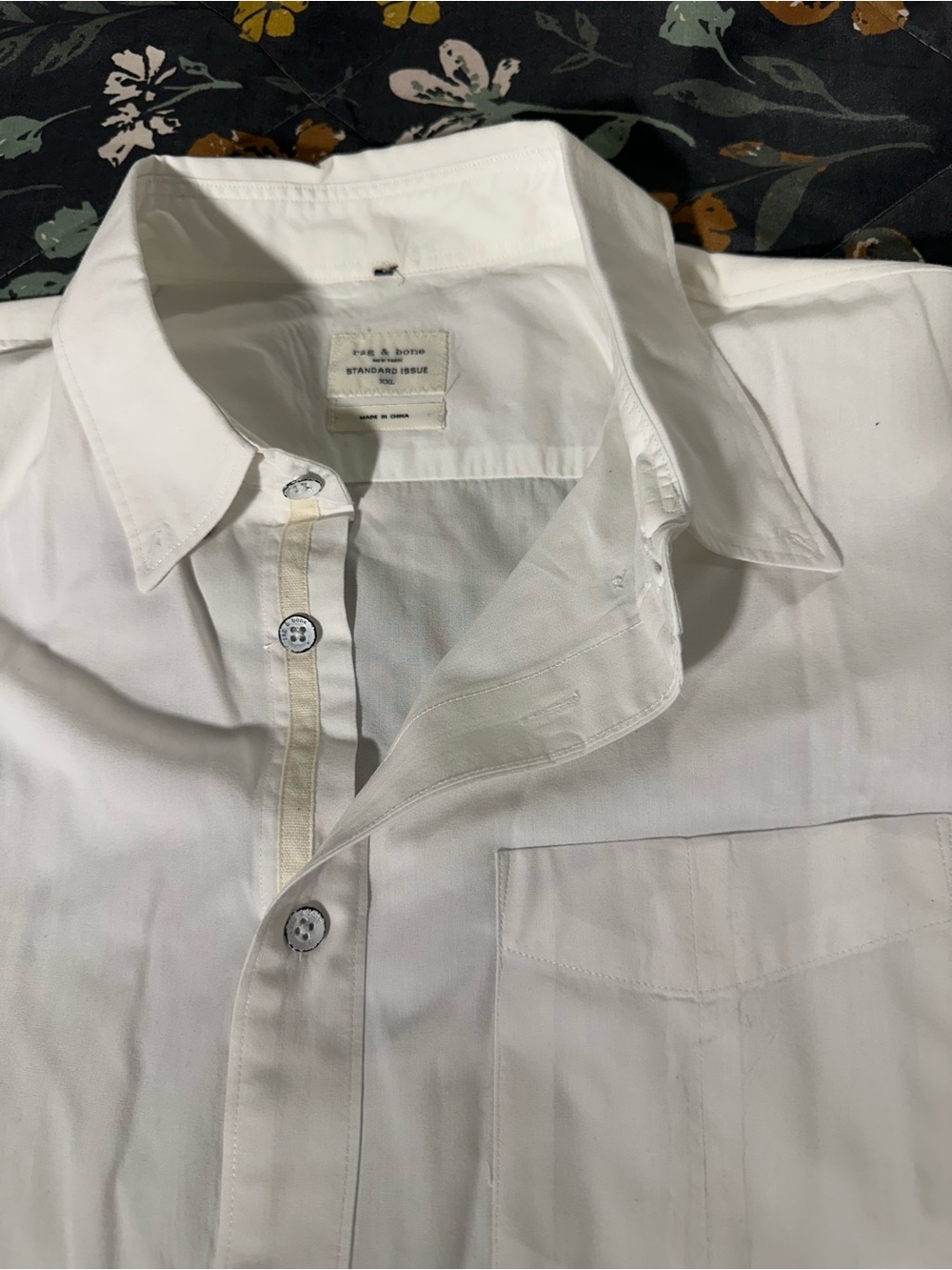 rag & bone White Standard Issue short sleeve Button-Down Shirt size XXL